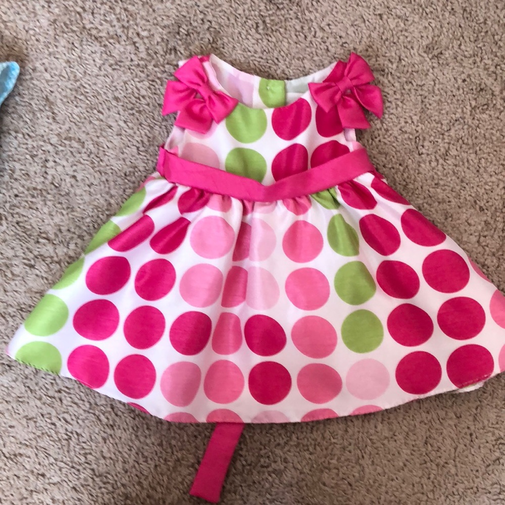Baby dress. 70s